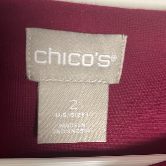 Chico’s Burgundy (maroon) 3/4 sleeve Tunic with Gold Button Detail- Large - Picture 4 of 13